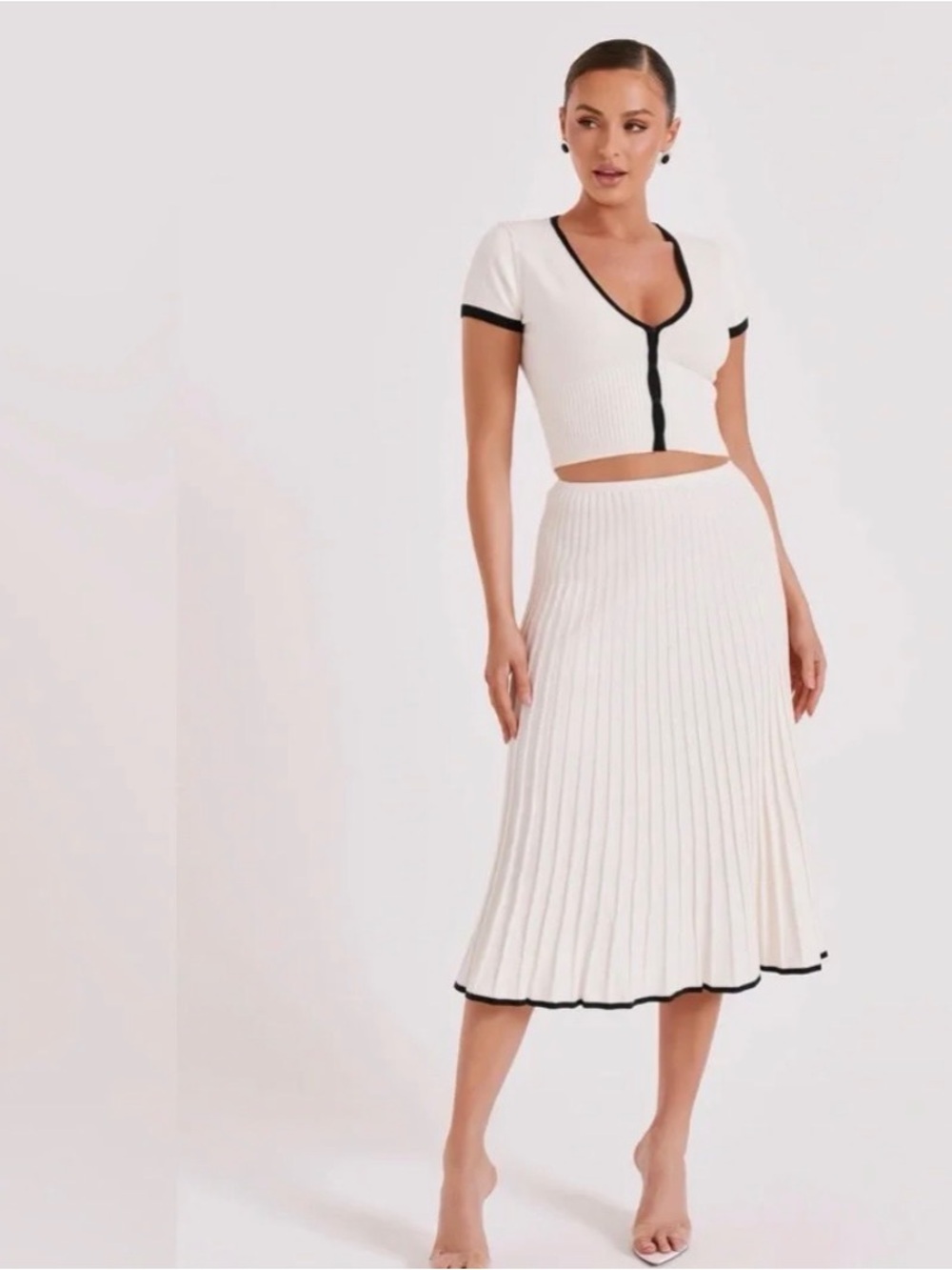 Meshki Cream Short Sleeve V-Neck Cardigan with Black Trim